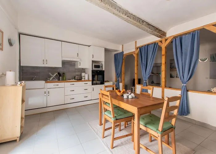 Le Pastel Riverside Centre Historique Proche Des Plages Appartamento Agde